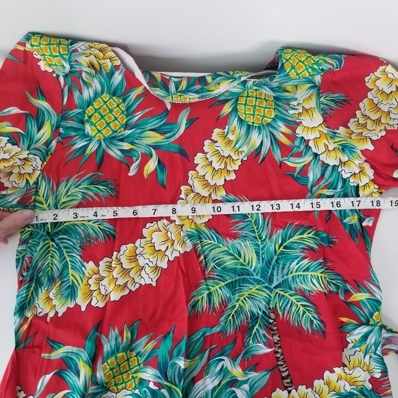 NWT Hilo Hattie Red Tropical Pineapple Print Hawaiian Wrap Dress Size M - Picture 11 of 14